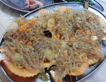 蒜蓉粉丝蒸扇贝
