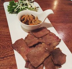 盐烤牛舌根