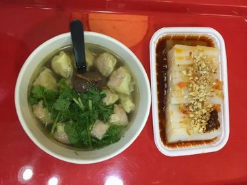 鸭血馄饨