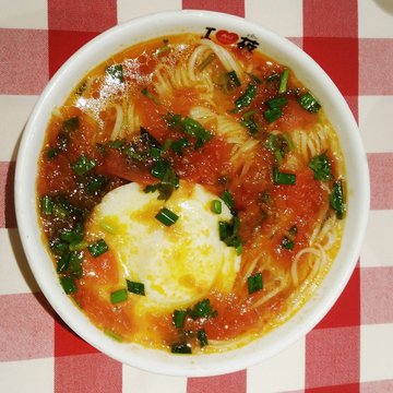 西红柿鸡蛋手擀面