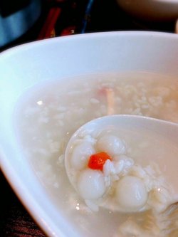 糟溜汤圆