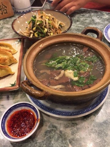 鸭血粉丝煲