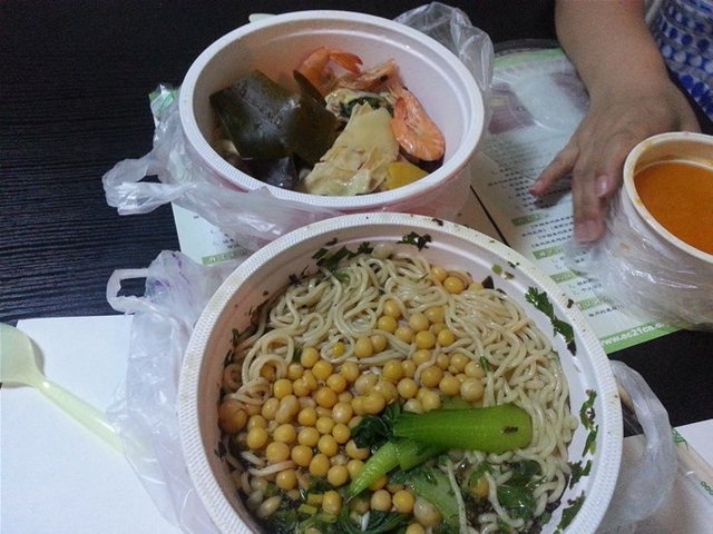 豌豆拌面
