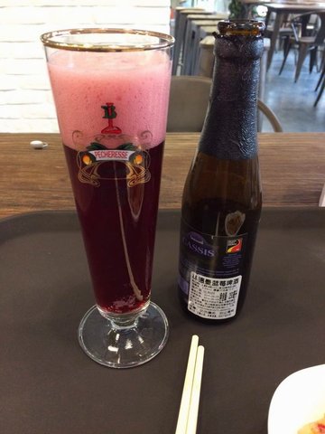 蓝莓啤酒