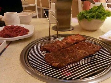 烤生排肉