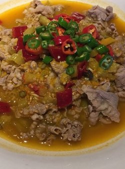 泡椒酸辣肥牛