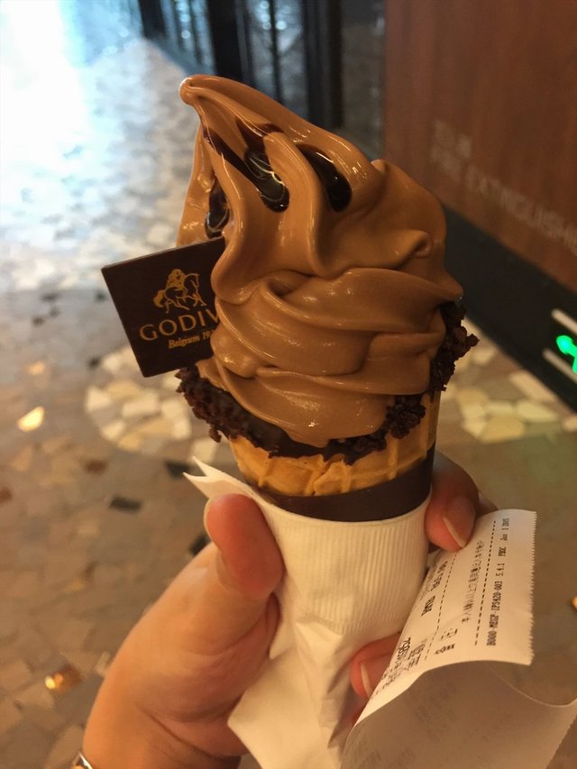 冰淇淋