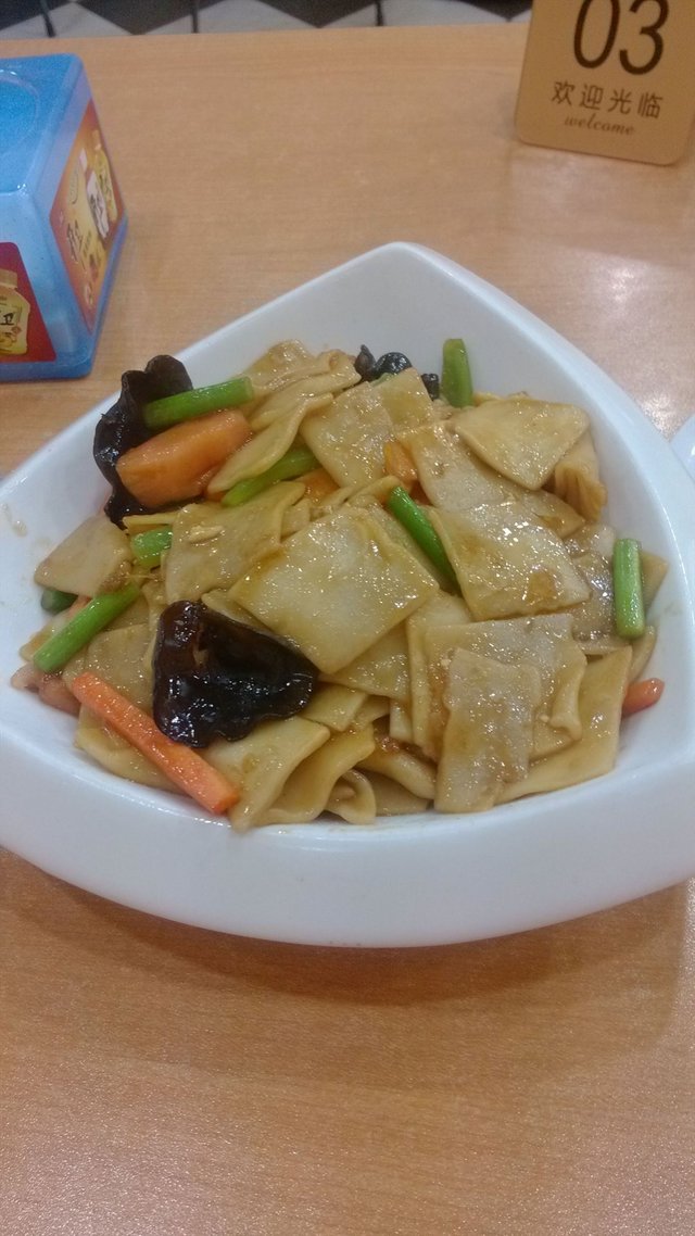 手抻炒面