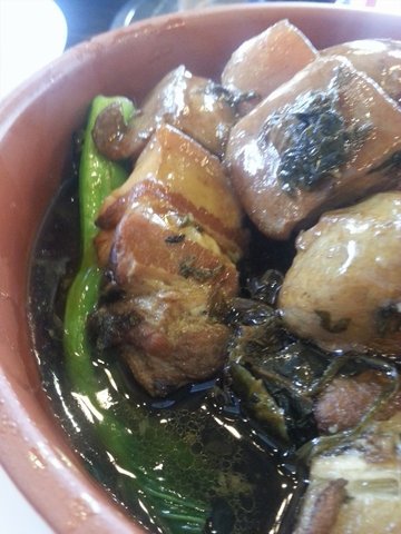 酸菜焖五花肉