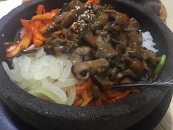 什锦蘑菇石锅拌饭