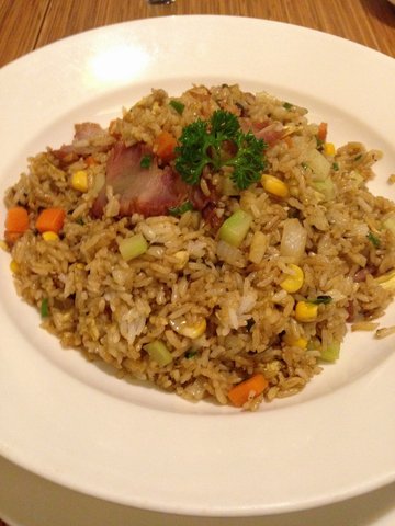 潮式榄菜叉烧蛋炒饭