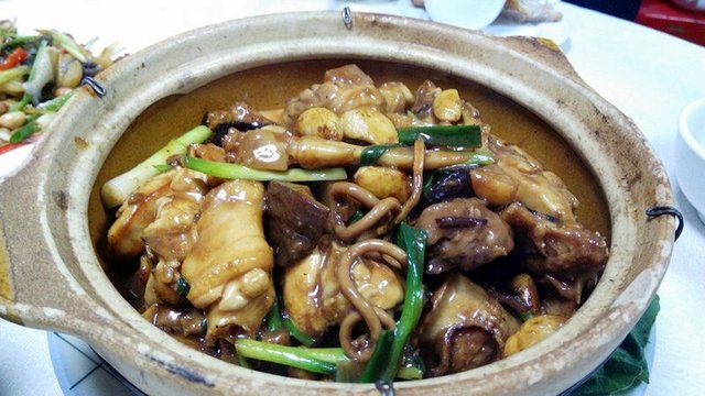 水蛇焖鸡