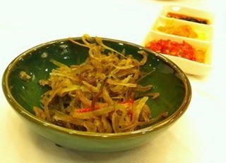 油浸白飯魚乾