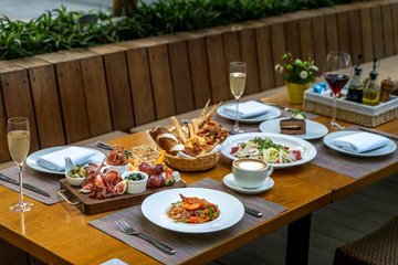 香坊用餐3