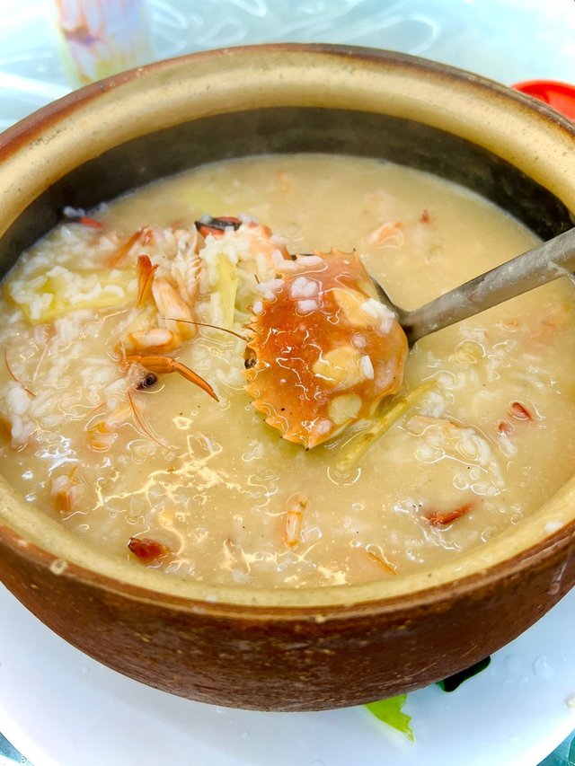 seafood congee pot