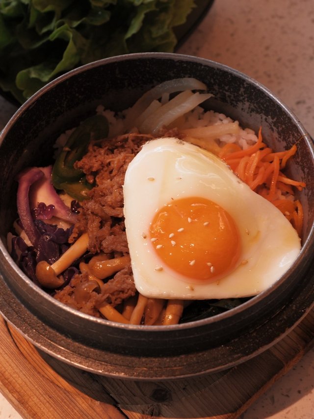 牛肉石鍋拌飯