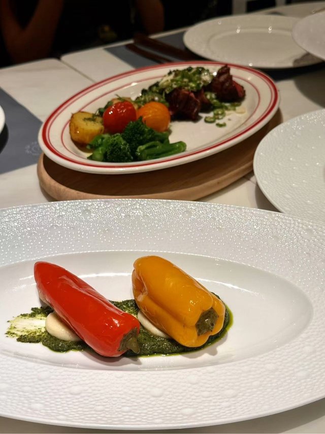 水果彩椒酿手工墨鱼滑