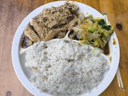 招牌白切香油雞飯