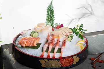 金枪鱼、红酒法式鹅肝、甜虾、希凌鱼